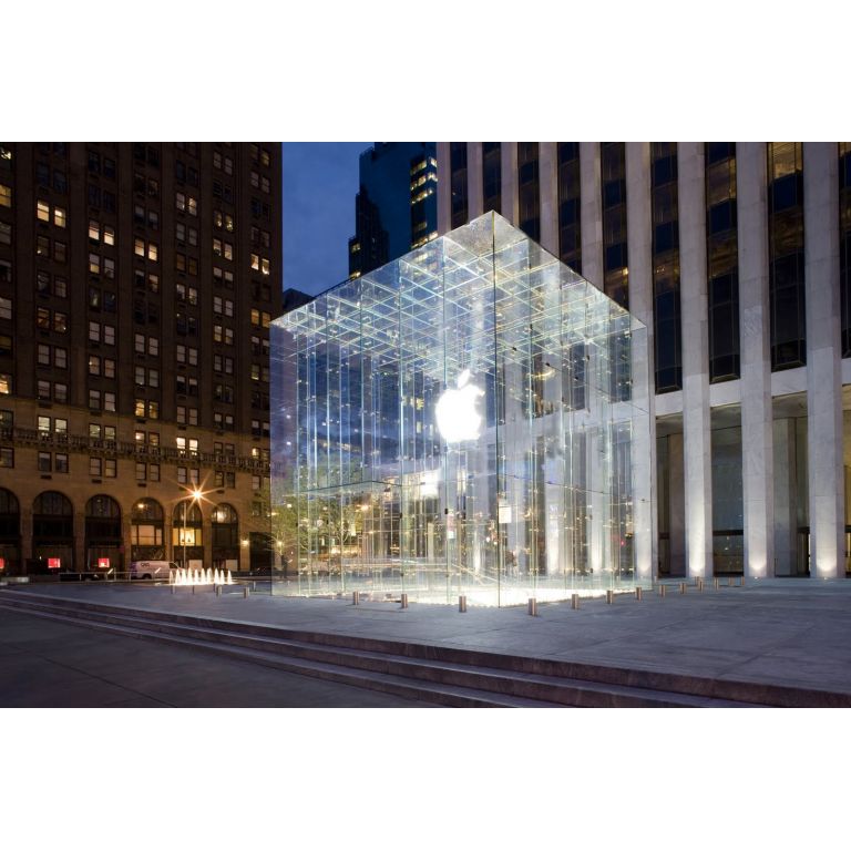 Apple cierra sus tiendas por algunas horas en homenaje a Steve Jobs