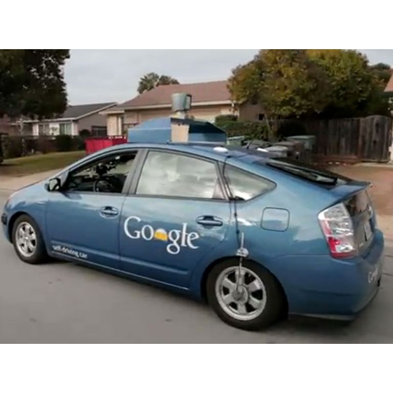 El auto de Google que se maneja solo, ahora en manos de un no vidente.